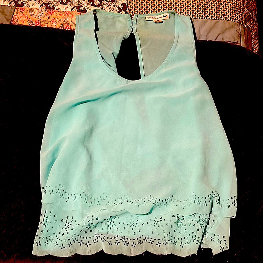 Double zero size medium turquoise tank